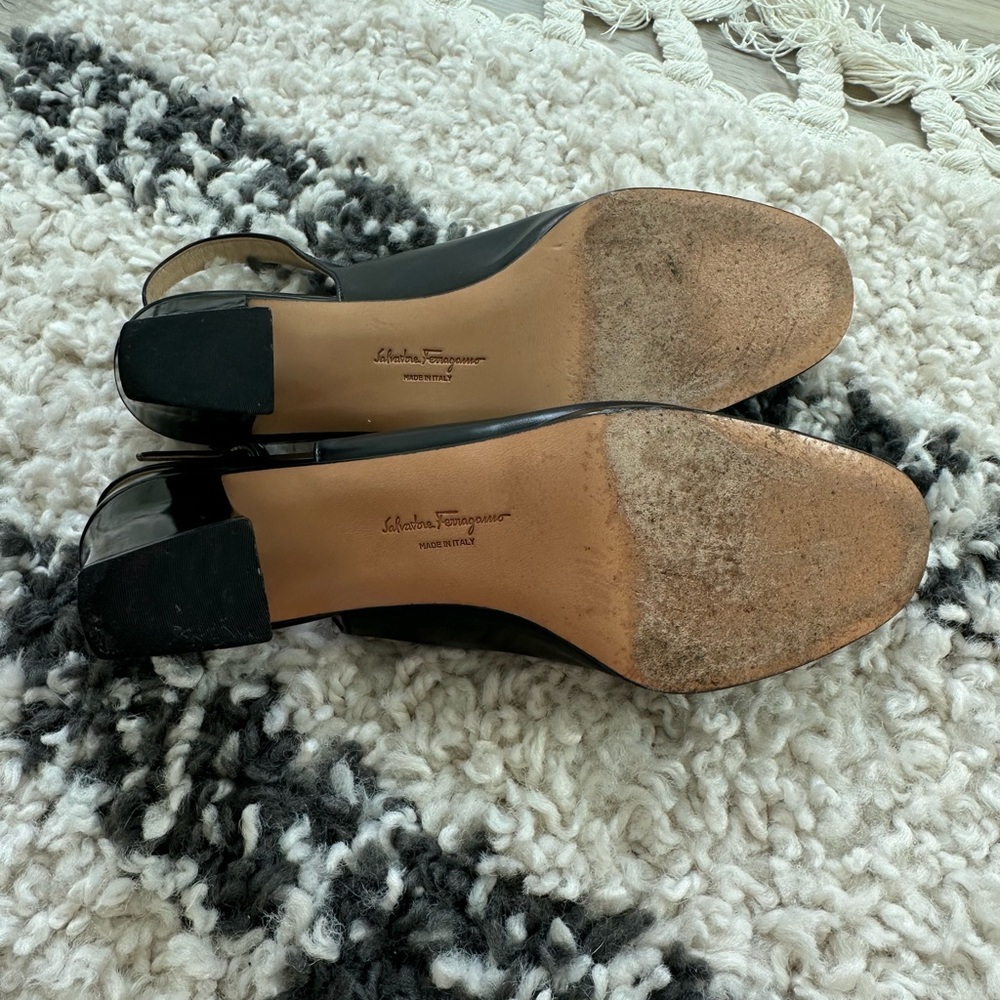 Vintage Ferragamo Nero Patent Calf Slingback Heels
- Size (6.5) - Picture 9 of 10